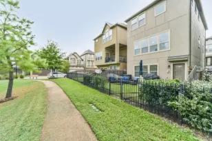 1517 Miles Oaks Pl, Houston, TX 77043 - Photo 40