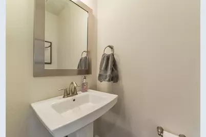 1517 Miles Oaks Place, Houston, TX 77043 - Photo 16