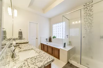 1517 Miles Oaks Place, Houston, TX 77043 - Photo 22