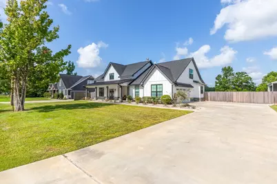 670 Dayna Lane, Sour Lake, TX 77659 - Photo 2
