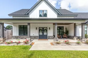 670 Dayna Ln, Sour Lake, TX 77659 - Photo 2