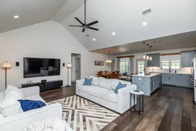670 Dayna Lane, Sour Lake, TX 77659 - Photo 6