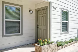 518 Moore St, Tomball, TX 77375 - Photo 4