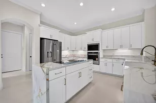 46 Kingwood Greens Dr, Houston, TX 77339 - Photo 20