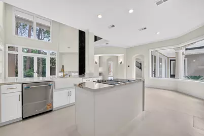 46 Kingwood Greens Drive, Houston, TX 77339 - Photo 22