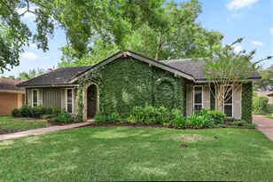 18306 Barbuda Ln, Houston, TX 77058 - Photo 1