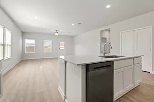 8100 Ocean Jasper Ln, Texas City, TX 77591 - Photo 16