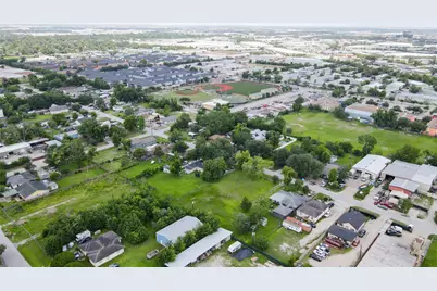 8537 Rannie Road, Houston, TX 77080 - Photo 2