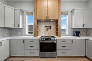 1998 Royalville Ct, Crystal Beach, TX 77650 - Photo 18