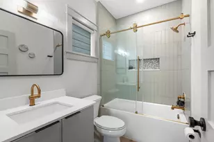 1998 Royalville Ct, Crystal Beach, TX 77650 - Photo 30