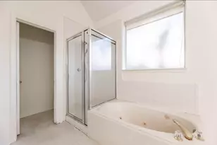 2515 Falcon Ridge St, Pearland, TX 77584 - Photo 22