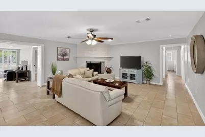 115 S Cedar Street, Lake Jackson, TX 77566 - Photo 10
