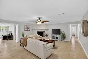 115 S Cedar St, Lake Jackson, TX 77566 - Photo 10