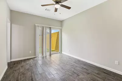 5911 Westover Street, Houston, TX 77033 - Photo 10