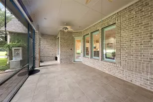 166 Hillsborough Dr W, Montgomery, TX 77356 - Photo 32
