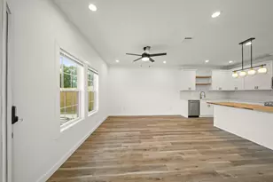 6206 Lyndhurst Dr, Houston, TX 77087 - Photo 2