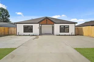 6206 Lyndhurst Dr, Houston, TX 77087 - Photo 1