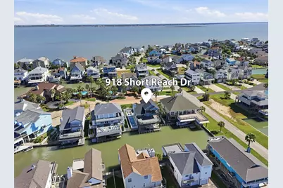 918 Short Reach Drive, Tiki Island, TX 77554 - Photo 2