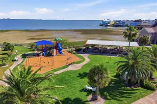 918 Short Reach Dr, Tiki Island, TX 77554 - Photo 50