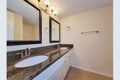 6443 Bayou Glen Road, Houston, TX 77057 - Photo 14