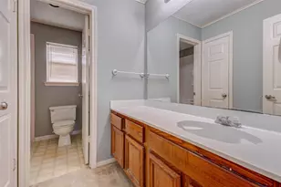 3102 Ashford Bend Dr, Houston, TX 77082 - Photo 10