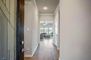 2507 Canyon Crown Ct, Conroe, TX 77304 - Photo 4
