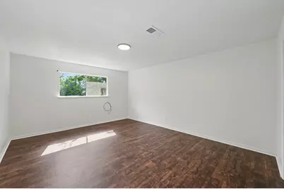 1409 S 3rd Street, Conroe, TX 77301 - Photo 12