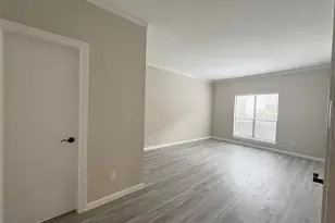 1201 Bering Dr, Houston, TX 77057 - Photo 10