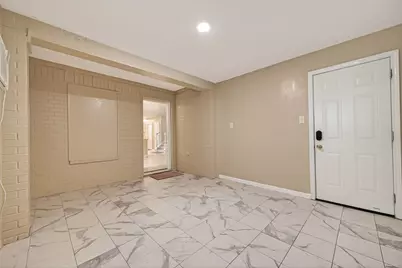 6922 Leaders Crossing Drive, Houston, TX 77072 - Photo 22