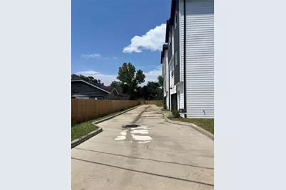 1034 Marcolin Street, Houston, TX 77088 - Photo 18