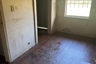 5325 Longmeadow St, Houston, TX 77033 - Photo 26