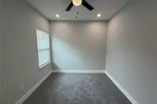 1300 Edison Ave, Baytown, TX 77520 - Photo 26
