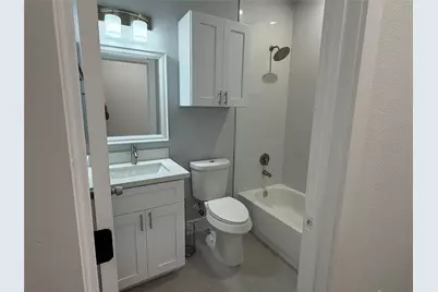 1300 Edison Avenue, Baytown, TX 77520 - Photo 30