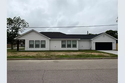 1300 Edison Avenue, Baytown, TX 77520 - Photo 2