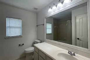 8519 Babbling Brook Ct, Sugar Land, TX 77479 - Photo 42