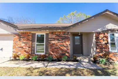 17511 Heritage Cove Drive, Webster, TX 77598 - Photo 1