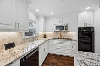 8611 Ferris Drive, Houston, TX 77096 - Photo 16
