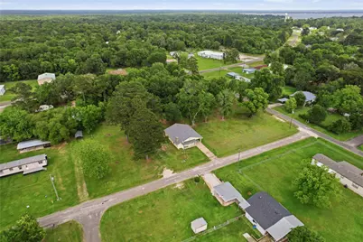 309 Lucy, Livingston, TX 77351 - Photo 18
