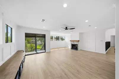 18646 Martinique Drive, Houston, TX 77058 - Photo 12