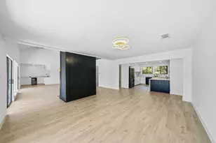 18646 Martinique Dr, Houston, TX 77058 - Photo 22