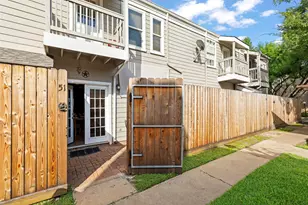 11710 Southlake Dr, Houston, TX 77077 - Photo 18
