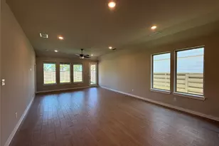 10923 Endeavor Dr, Richmond, TX 77469 - Photo 2