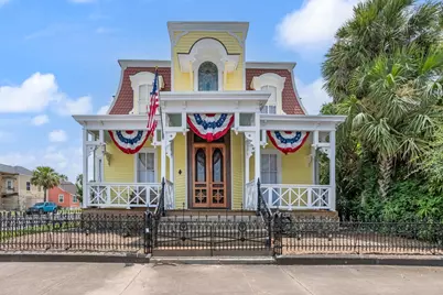1301 Broadway Street, Galveston, TX 77550 - Photo 1