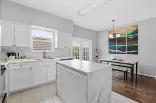 1011 Fountain View Dr, Houston, TX 77057 - Photo 10