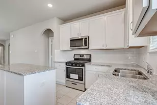 31322 Spotted Saddle Hollow Ln, Fulshear, TX 77441 - Photo 10