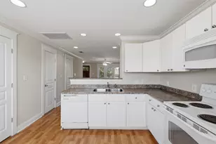 1725 Harvey Mitchell Pkwy S, College Station, TX 77840 - Photo 6