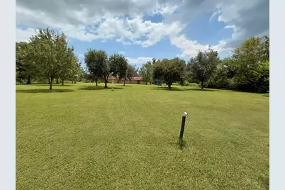 1231 County Road 201A, Angleton, TX 77515 - Photo 4