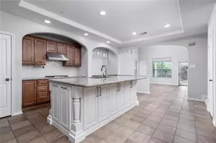 59 Douvaine Ct, The Woodlands, TX 77382 - Photo 8