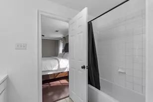 8906 Intervale St, Houston, TX 77075 - Photo 10
