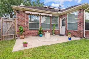 9722 Therrell Dr, Houston, TX 77064 - Photo 26